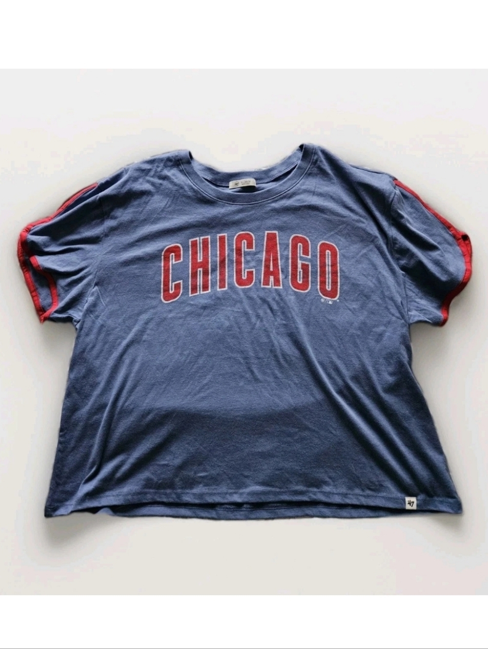 47 Chicago Cubs Women's Cropped Tshirt Size XL Short Sleeve MLB Baseball Blue